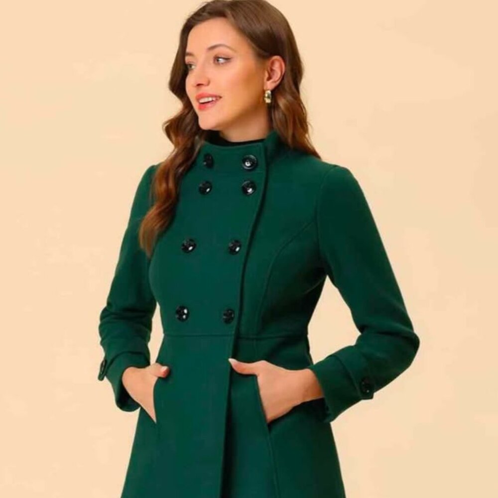 Women's mid-length green coat size large